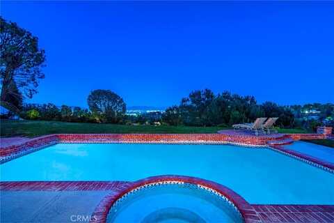 19639 Weeburn, Tarzana, CA 91356
