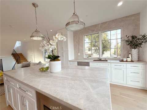 3803 Berryman Avenue, Los Angeles, CA 90066