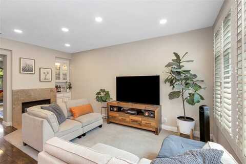 533 N Pageant Drive, Orange, CA 92869