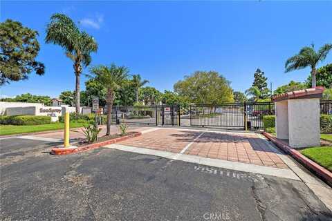 21372 Brookhurst, Huntington Beach, CA 92646