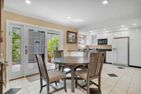 5644 Etiwanda Avenue, Tarzana, CA 91356