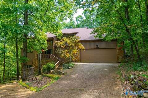 1104 Summerwood Circle SE, Huntsville, AL 35803