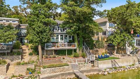 1517 N Shore Drive, Clear Lake, IA 50428