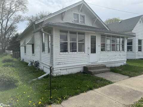 408 E Street, Hamburg, IA 51640
