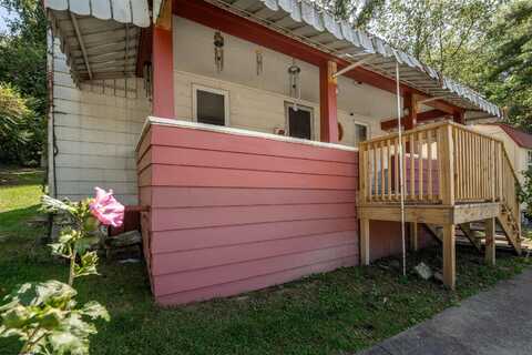205 Pixler Hill Road, Morgantown, WV 26508