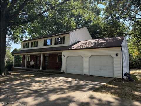 5074 Bundoran Street NW, North Canton, OH 44720