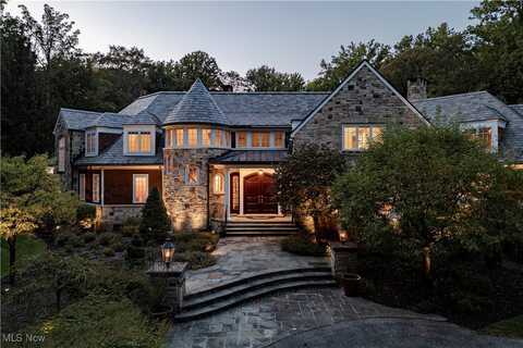 7955 Gray Eagle Chase, Gates Mills, OH 44040