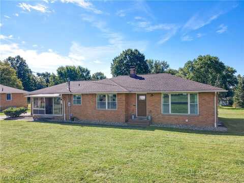 444 Ridgeview Drive, Seven Hills, OH 44131