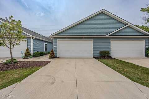 412 Deer Crossing, Elyria, OH 44035