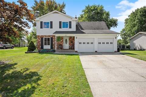 5401 Woodbury Hills Drive, Parma, OH 44134