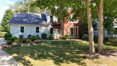305 Aspen Court, Aurora, OH 44202