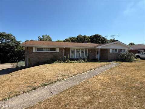 324 Lovers Lane, Steubenville, OH 43952