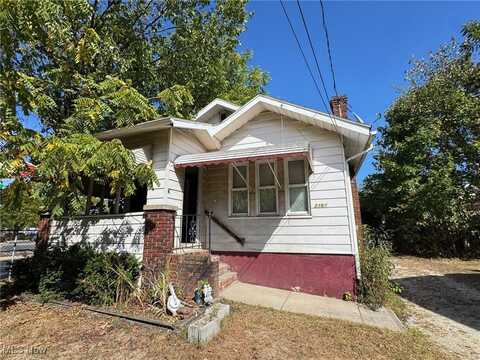 2161 East Avenue, Akron, OH 44314