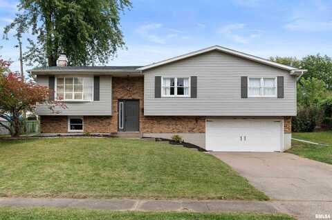 825 Northbrook Drive, Davenport, IA 52806