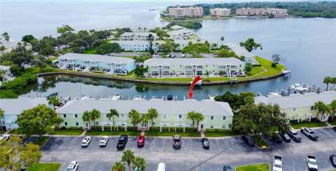 5023 Starfish Drive SE, Saint Petersburg, FL 33705