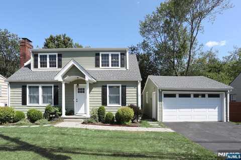 26 Skyline Lake Drive, Ringwood, NJ 07456