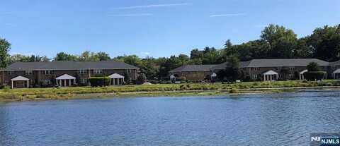 85 Maple Avenue 2085, Park Ridge, NJ 07656