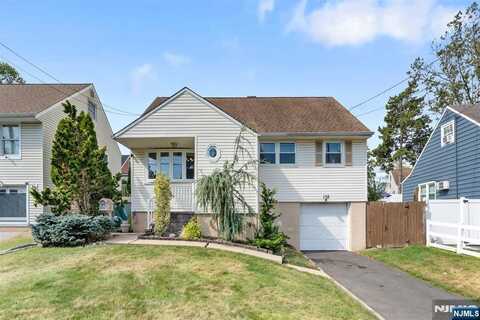 109 Swarthmore Terrace, Metuchen, NJ 08840