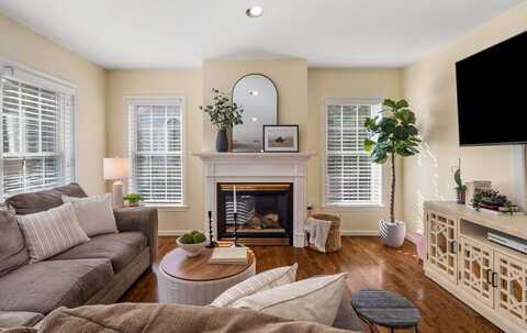 31 Exeter Farms Road, Exeter, NH 03833