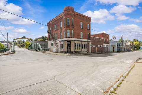 2 Main Street, Richford, VT 05476