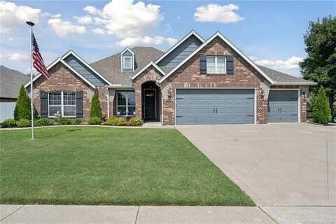9301 E 94th Street North, Owasso, OK 74055