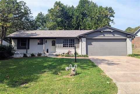 5030 S 26th West Avenue, Tulsa, OK 74107