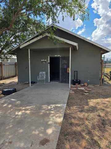 305/311 N Dwight, Monahans, TX 79756
