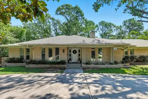 209 Pennsylvania Drive, Denton, TX 76205
