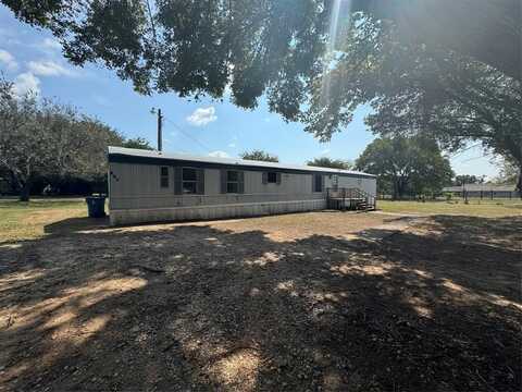 201 Donna Street, Alvarado, TX 76009
