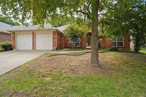 2204 Woods Edge Court, Corinth, TX 76210