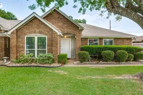719 Ballard Street, Cedar Hill, TX 75104