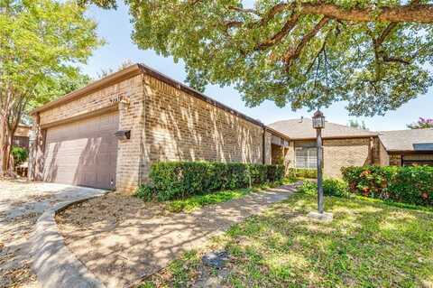 2731 Fairway Park Street, Grand Prairie, TX 75050