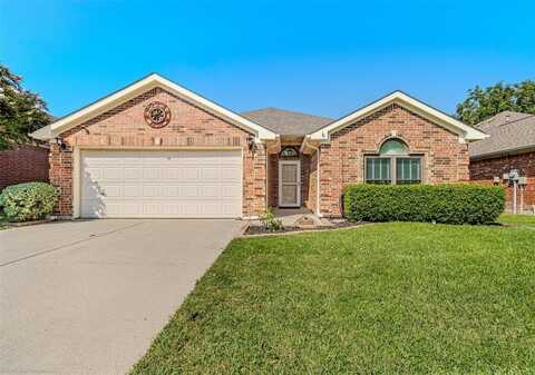 8625 Stetson Drive, Fort Worth, TX 76244