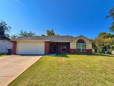 201 W Jessup Street, Alvarado, TX 76009