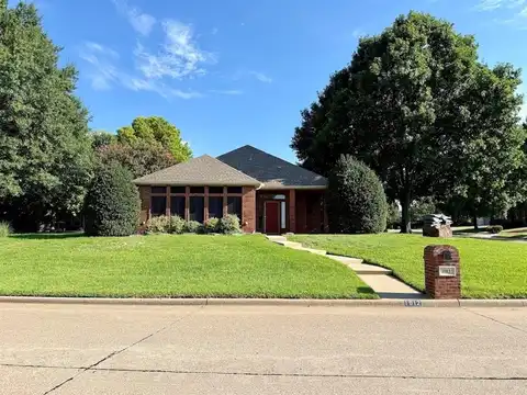 1912 Spinnaker Lane, Azle, TX 76020