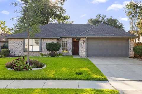 1125 Briar Oaks Drive, Irving, TX 75060
