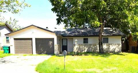 1705 Meadow Oak Street, Denton, TX 76209
