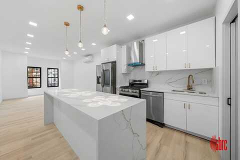 1058 Jefferson Ave, Brooklyn, NY 11221