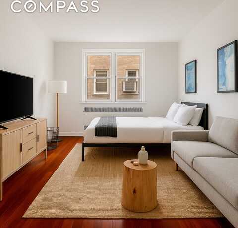 310 West 55th Street, New York, NY 10019