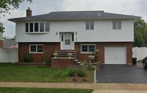 264 Forest Avenue, Massapequa, NY 11758