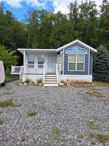 261 Point Sebago Road, Casco, ME 04015