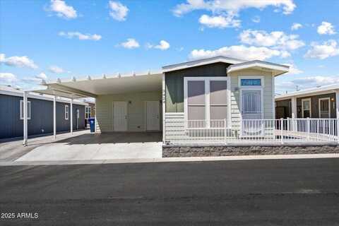 650 N Hawes RD, Mesa, AZ 85207