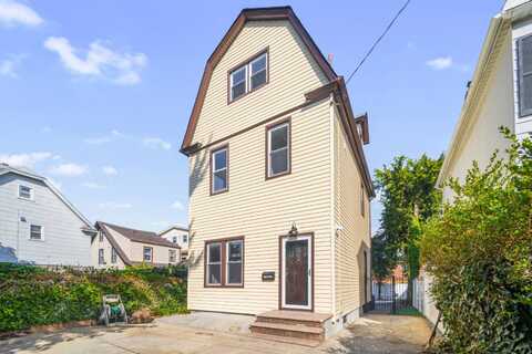 45-11 160th St, Flushing, NY 11358