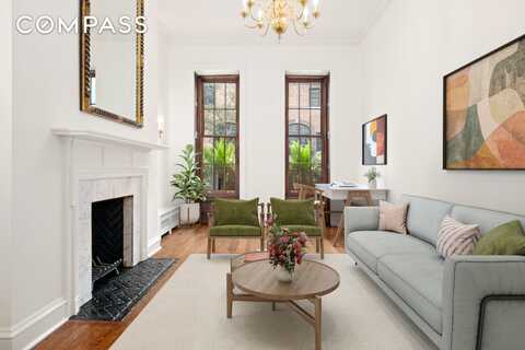 157 East 75th Street, New York, NY 10021