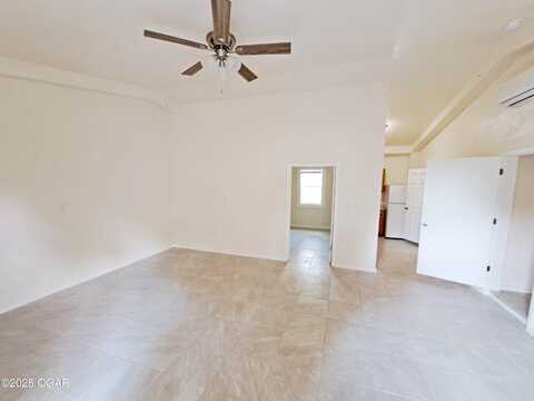 1306 S Iowa Avenue, Joplin, MO 64801