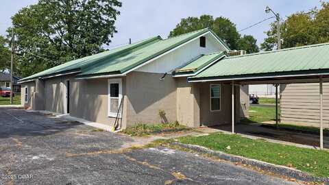 1306 S Iowa Avenue, Joplin, MO 64801