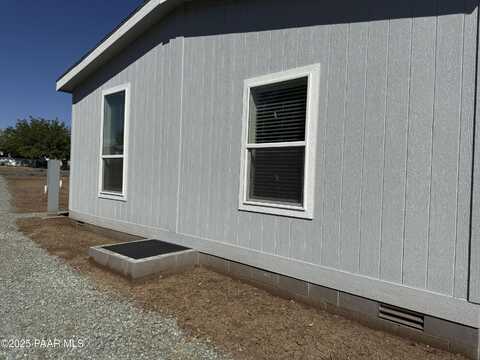 20821 E Cactus Wren Drive, Mayer, AZ 86333