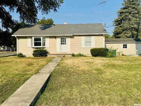 401 N Nashville Street, Okawville, IL 62271