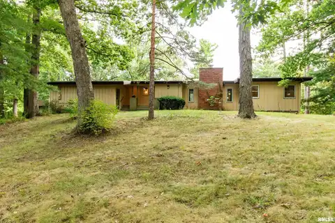 432 W SINGING WOODS Road, Edelstein, IL 61526