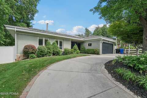2451 E Murray Holladay Road, Holladay, UT 84117